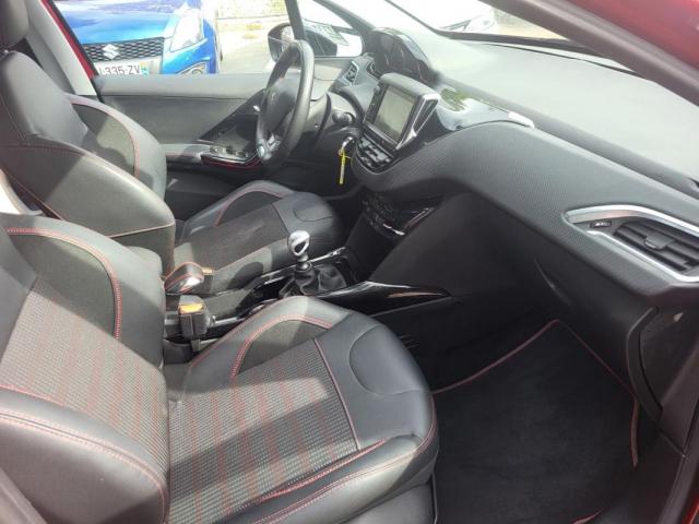Peugeot 2008 image 9