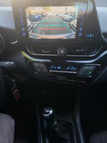 Toyota C-Hr image 1
