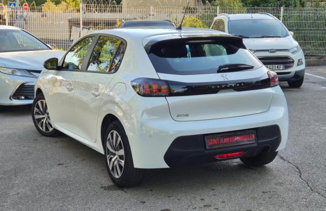 Peugeot 208 image 6