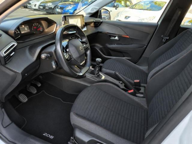Peugeot 208 image 3