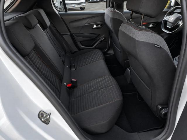 Peugeot 208 image 4