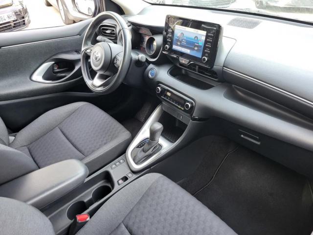 Toyota Yaris image 9