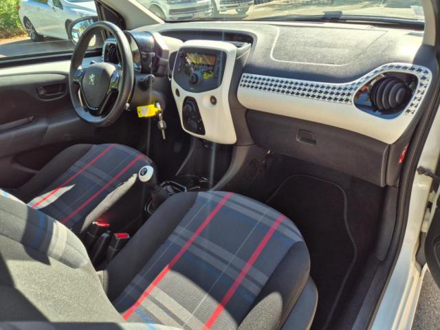 Peugeot 108 image 1