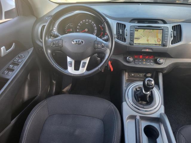 Kia Sportage image 2