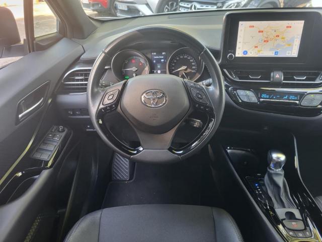 Toyota C-Hr image 5