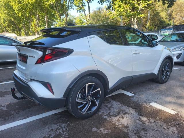 Toyota C-Hr image 2