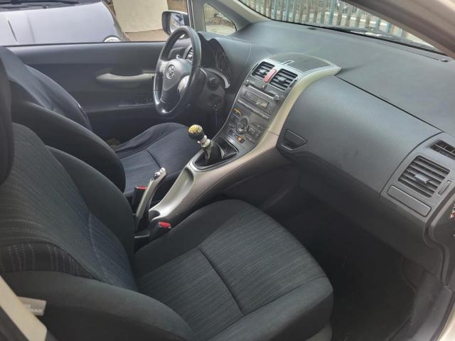 Toyota Auris image 5