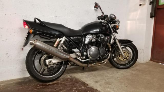 Suzuki Inazuma 750 Gsx Suzuki Noir image 1