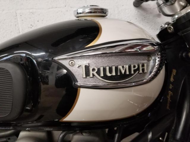 Bonneville 900 Triumph Noir image 1