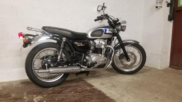 W 650 Kawasaki Bleu image 3