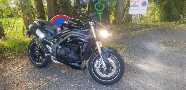 Speed Triple 1050 S Black Phantom image 2