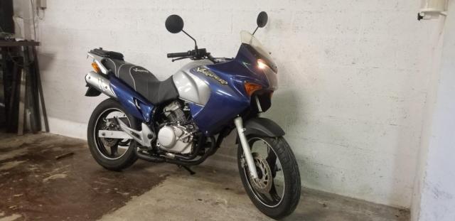 Varadero 125 Honda Bleu image 6
