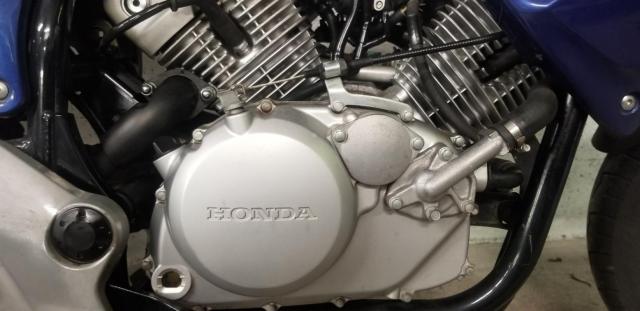 Varadero 125 Honda Bleu image 4