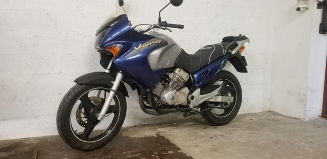 Varadero 125 Honda Bleu image 5