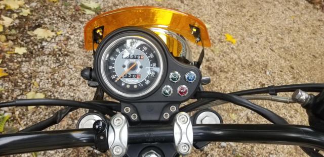 Bonneville 900 Triumph T 100 image 6