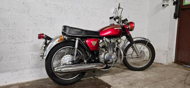 Cb 450 Honda Rouge image 1