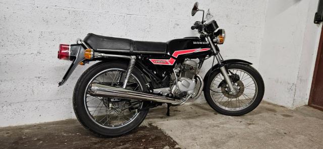 Twin 125 Honda image 4