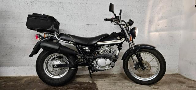 Suzuki Van Van 125 Suzuki Noir 0125 038