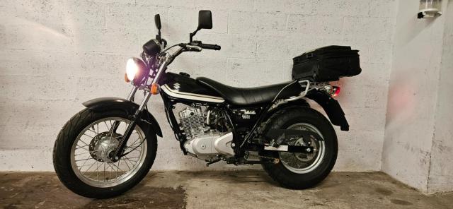 Van Van 125 Suzuki Noir image 6