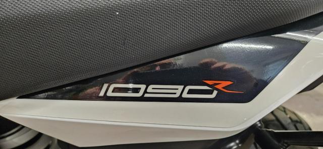 Adventure 1090 R Ktm image 1