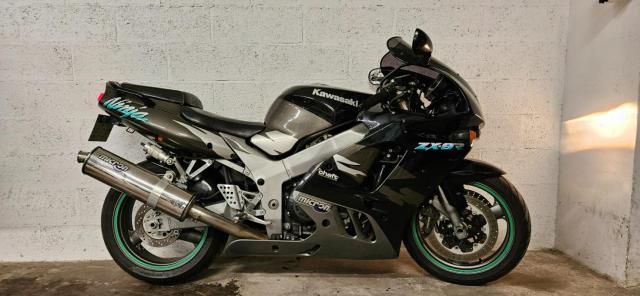 Kawasaki Zx9r Ninja 900 0900 048