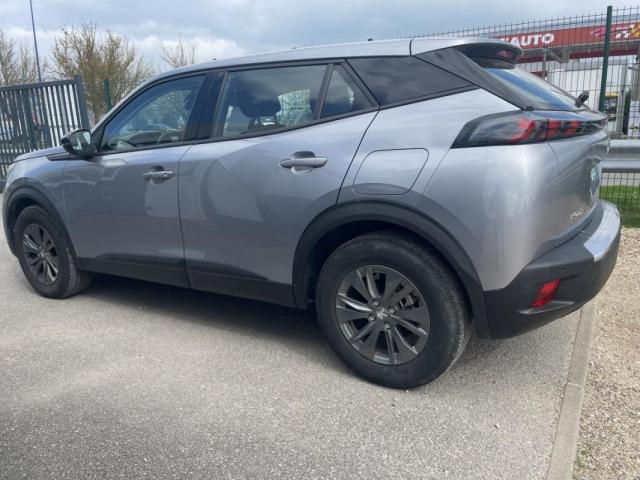 Peugeot 2008 image 6
