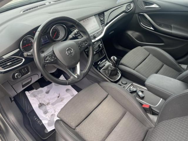 Opel Astra image 2