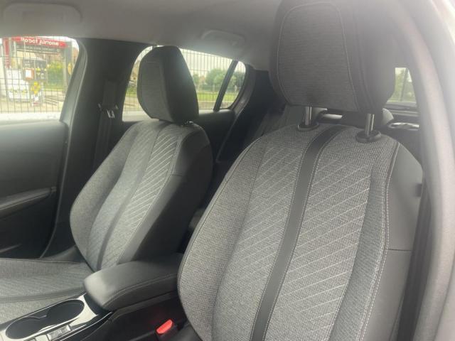 Peugeot 208 image 4