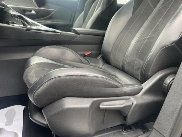 Peugeot 3008 image 1