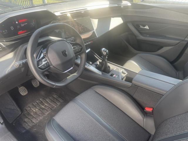 Peugeot 308 image 9