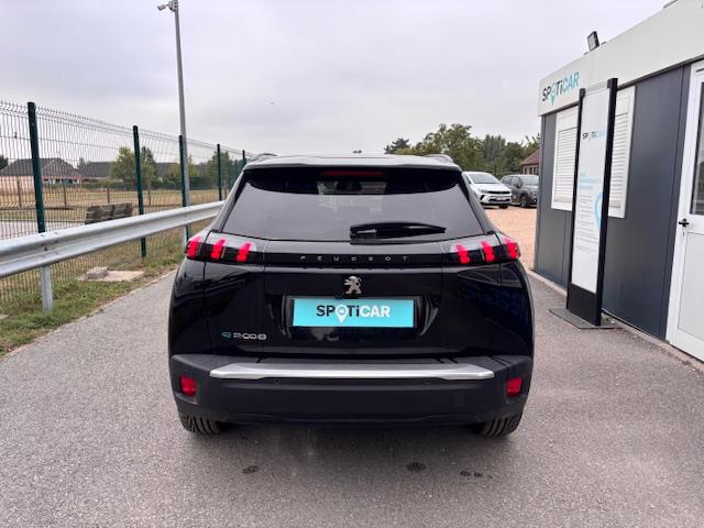Peugeot 2008 image 2