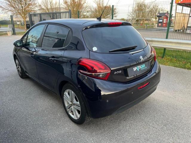 Peugeot 208 image 1