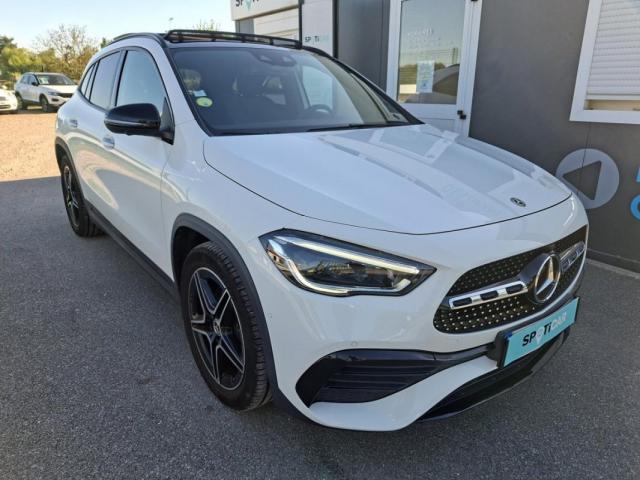 Mercedes Benz Gla image 8