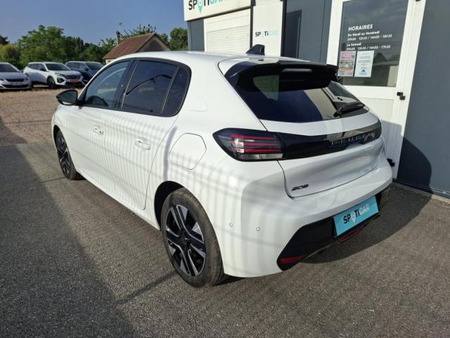 Peugeot 208 image 9