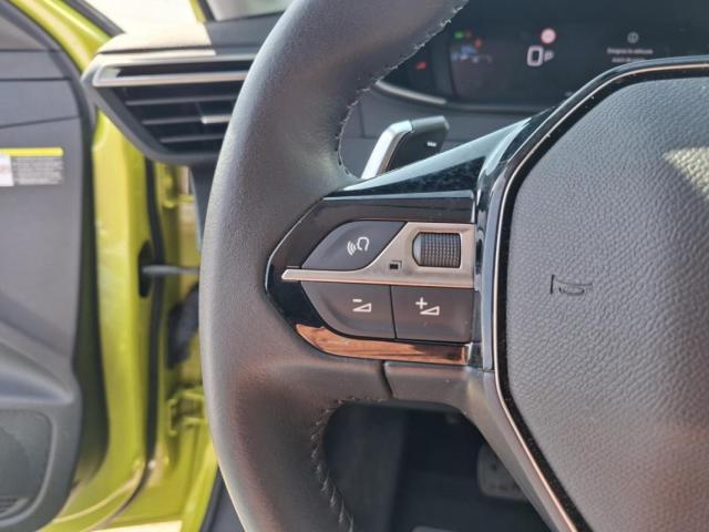 Peugeot 208 image 8