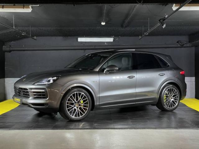 Porsche Cayenne image 6