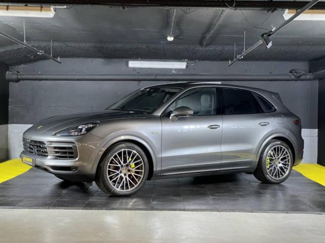 Porsche Cayenne image 7