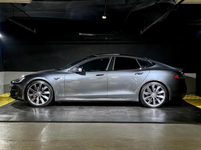 Tesla Model S image 5