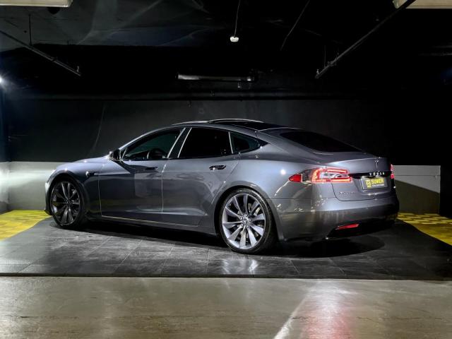 Tesla Model S image 7