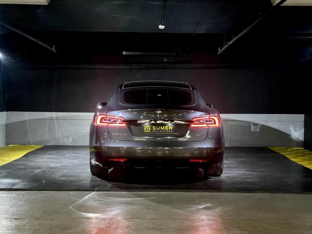 Tesla Model S image 2