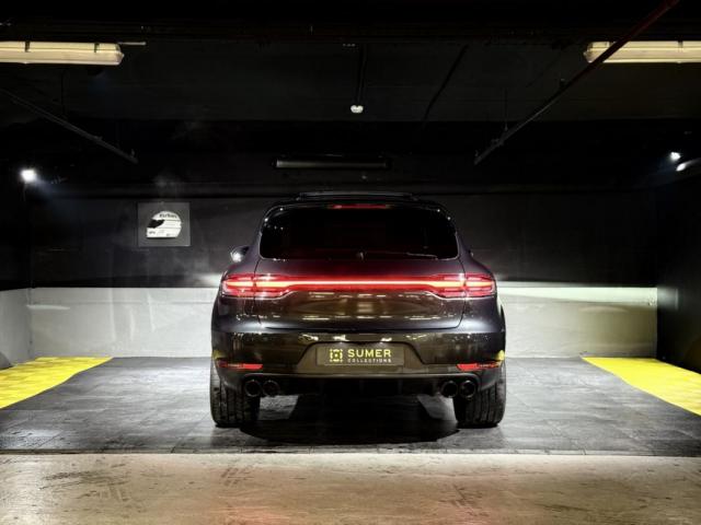 Porsche Macan image 2