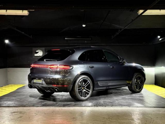 Porsche Macan image 9