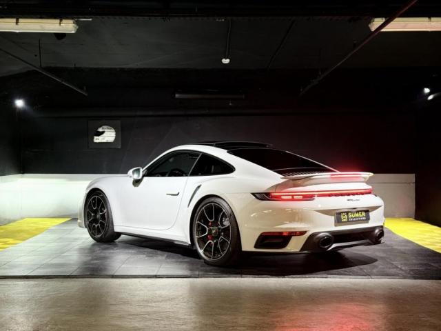 Porsche 911 image 6
