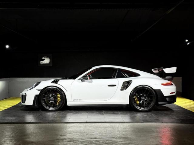 Porsche 911 image 5