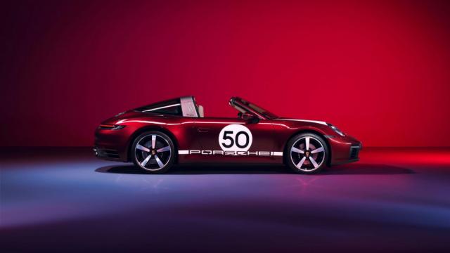 Porsche 911 image 8