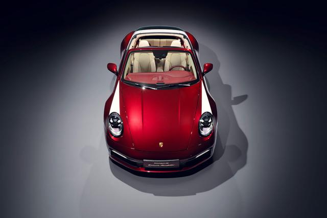 Porsche 911 image 2