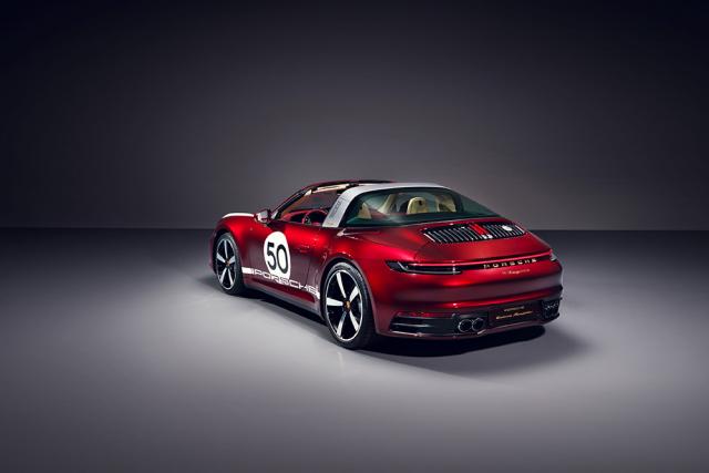 Porsche 911 image 3