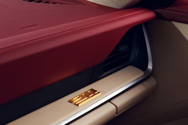 Porsche 911 image 1