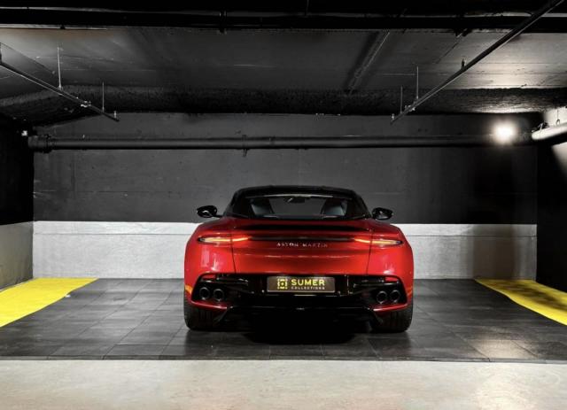 Aston Martin Dbs image 8