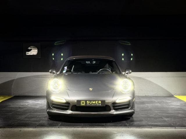 Porsche 911 image 2